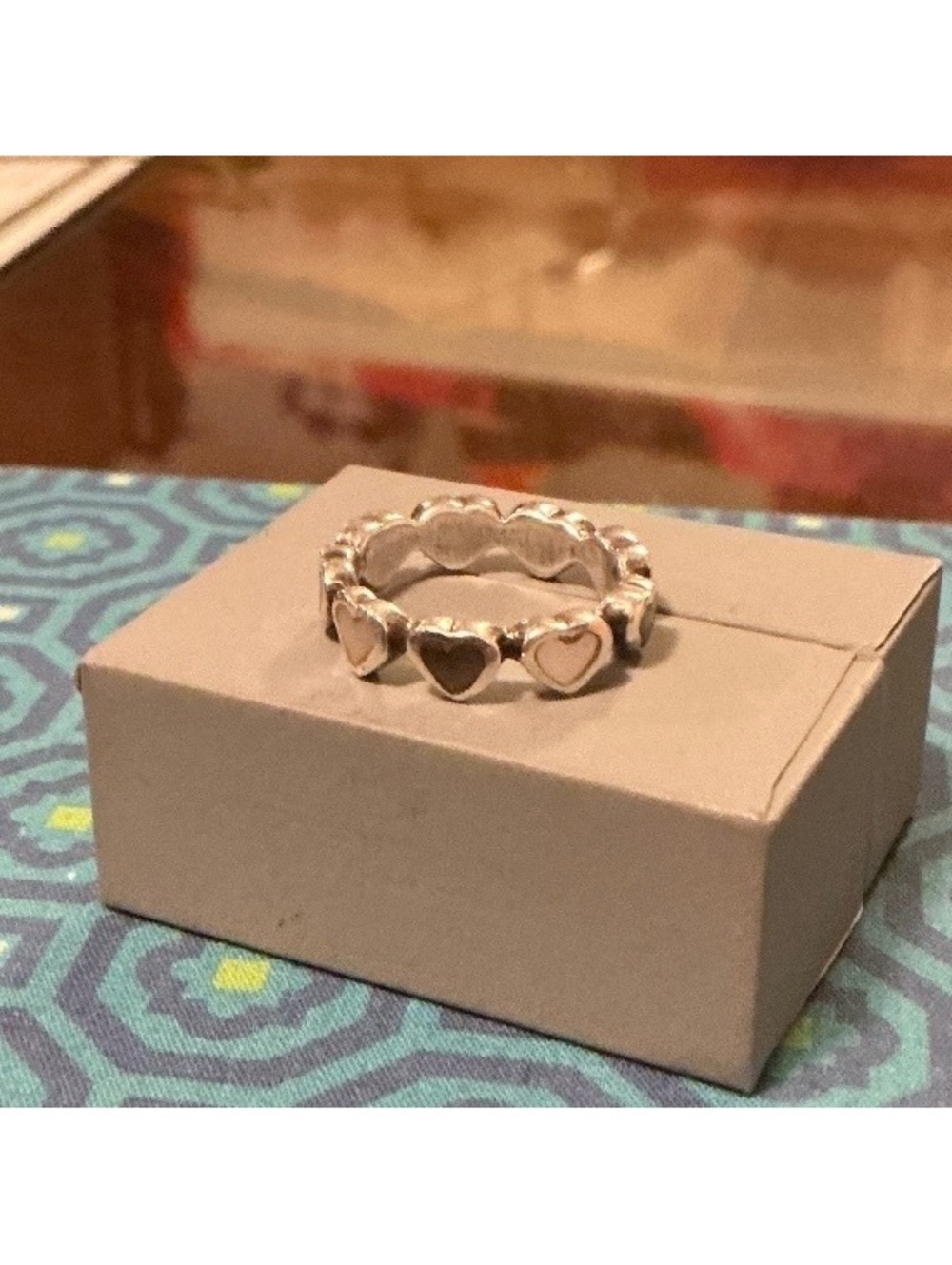 Vintage Designer White Black Mop Inlay Hearts Band Ring CFJ 925 Sterling Silver